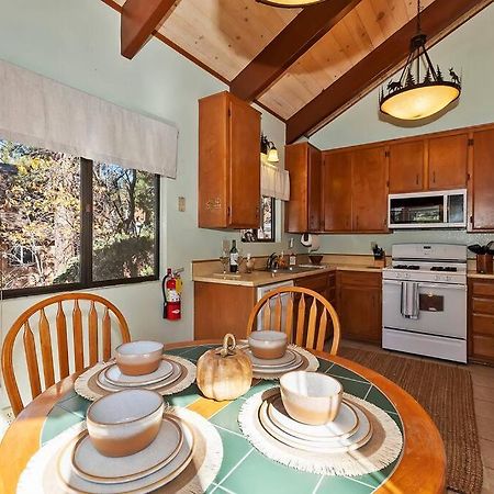 Villa Everwood Serenity Treehouse Ontrail Head/Sledding Big Bear Lake Exterior foto