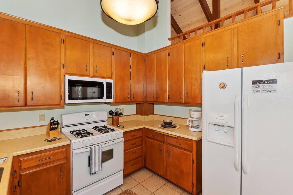 Villa Everwood Serenity Treehouse Ontrail Head/Sledding Big Bear Lake Exterior foto