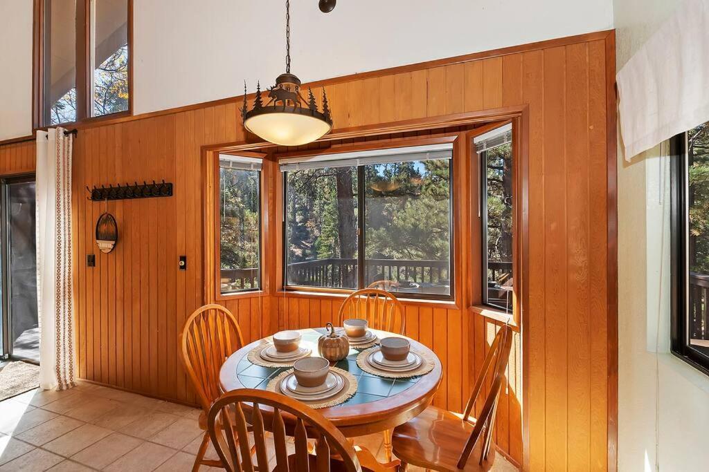 Villa Everwood Serenity Treehouse Ontrail Head/Sledding Big Bear Lake Exterior foto