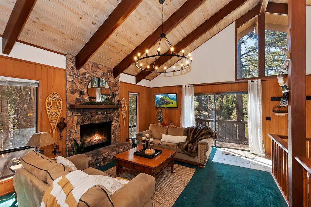 Villa Everwood Serenity Treehouse Ontrail Head/Sledding Big Bear Lake Exterior foto
